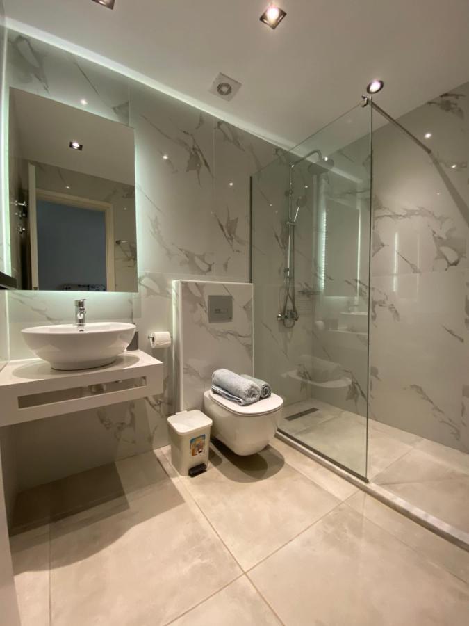 George Deluxe Apartments สตาลิดา ภายนอก รูปภาพ