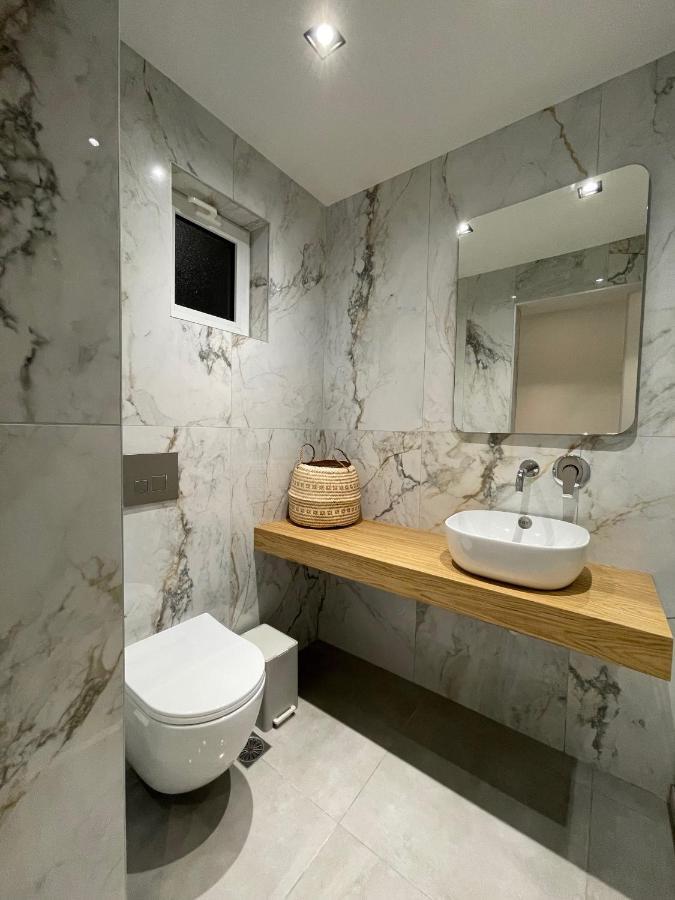 George Deluxe Apartments สตาลิดา ภายนอก รูปภาพ